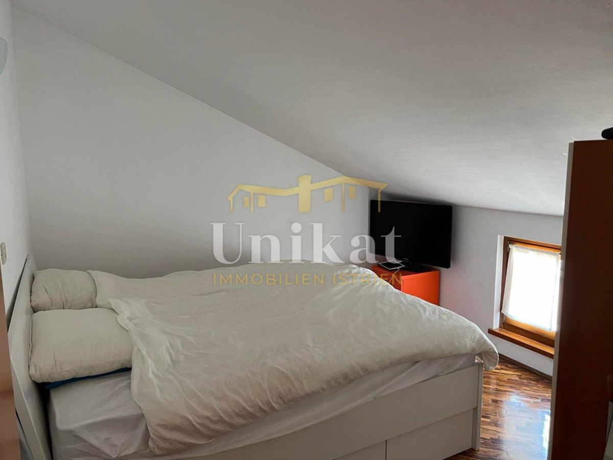 Dvosobno stanovanje v Vabrigi - pogled na morje